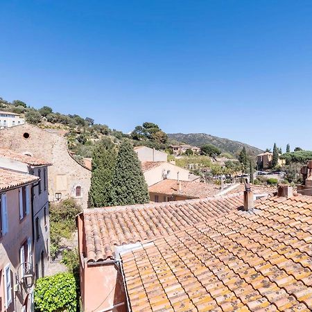 Bright 29M With Nice View In Bormes-Les-Mimosas Apartment Bagian luar foto